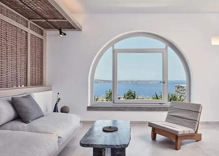 Oia (Santorini) Spa Hotels