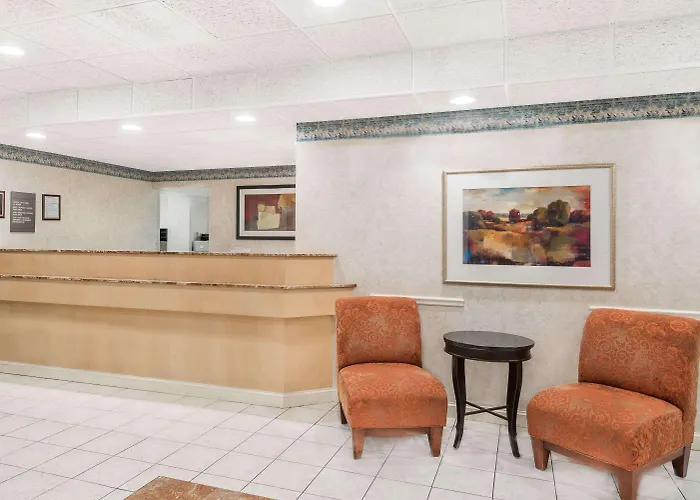 West Springfield Spa Hotels