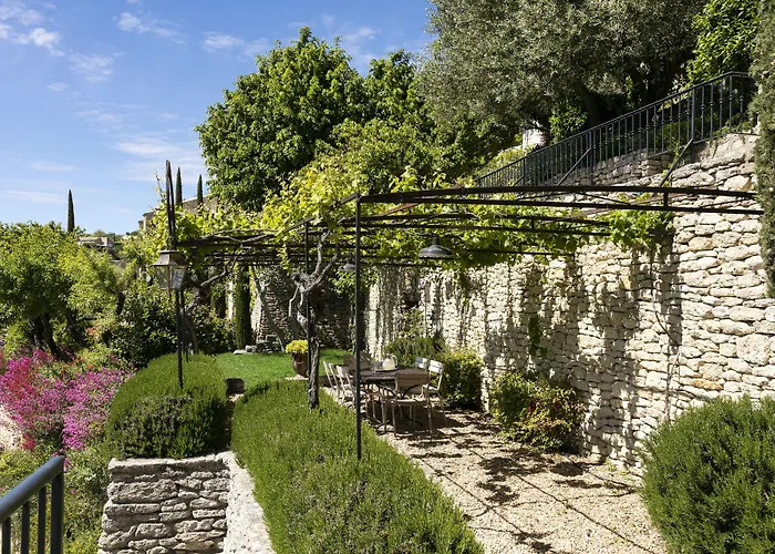 Gordes Spa Hotels