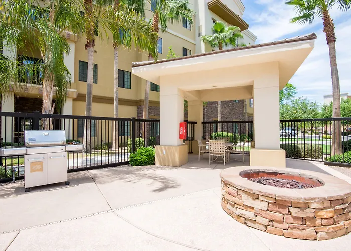 Glendale Spa Hotels