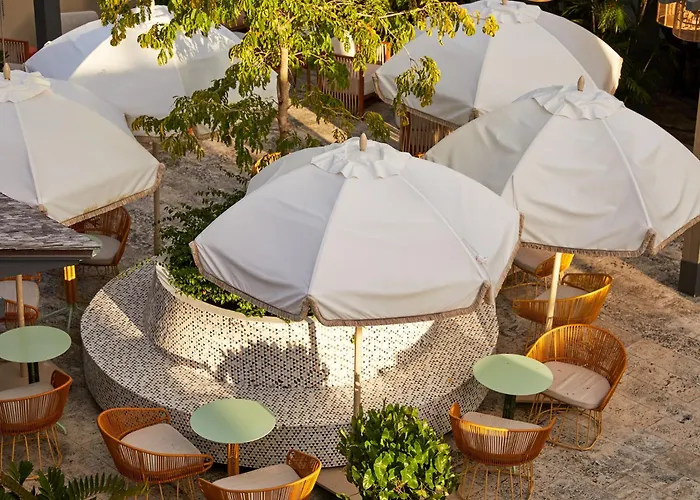 Paradise Island Spa Hotels