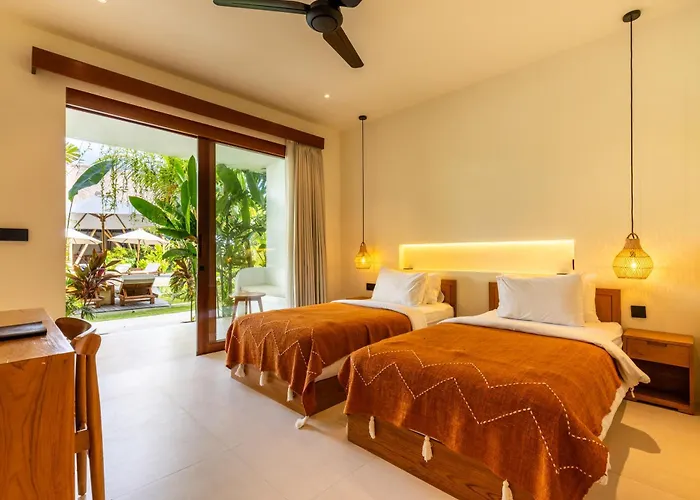 Selong Belanak Spa Hotels