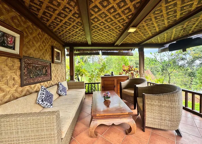 Singaraja (Bali) Spa Hotels