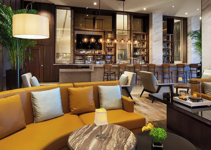 San Gabriel Spa Hotels